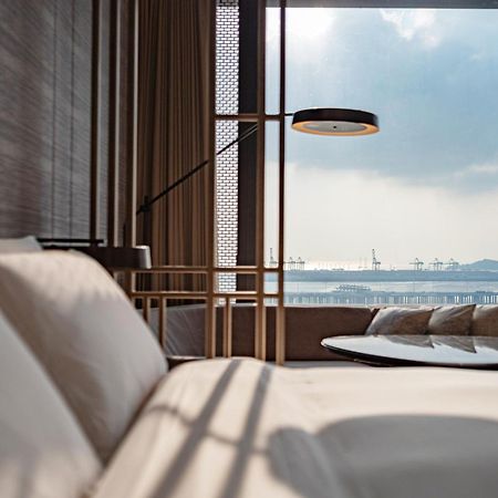 Conrad Shenzhen, The First Art Museum Hotel In Greater Bay Area With The Stunning Bay And Sunset View In The Hotel Terrace Esterno foto