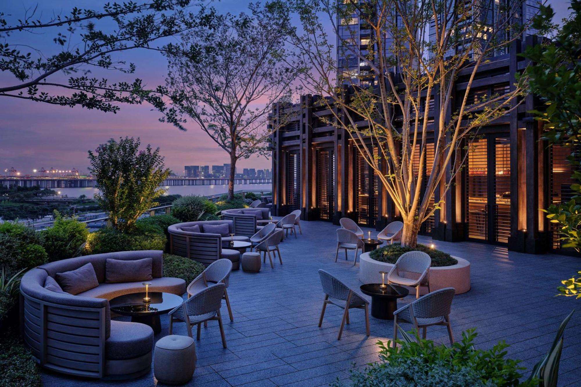 Conrad Shenzhen, The First Art Museum Hotel In Greater Bay Area With The Stunning Bay And Sunset View In The Hotel Terrace Esterno foto